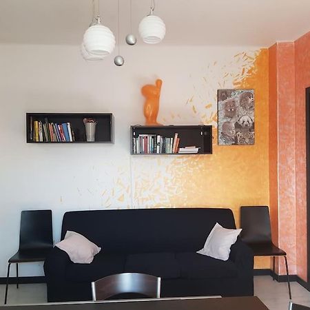 Casa Ellie - Casa Vacanze Con Giardino E Posto Auto Privati Grado Exterior foto