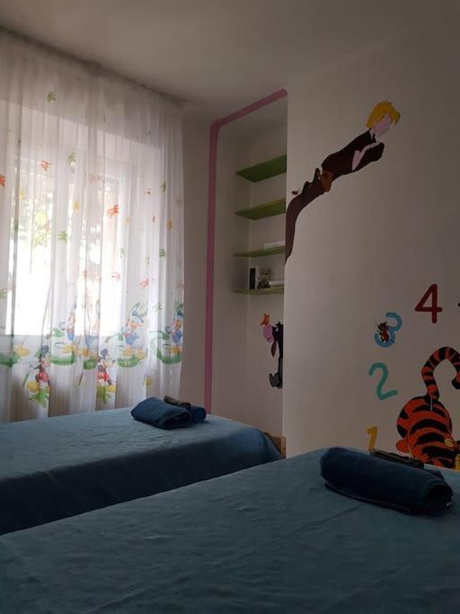 Casa Ellie - Casa Vacanze Con Giardino E Posto Auto Privati Grado Exterior foto
