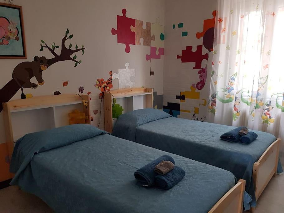 Casa Ellie - Casa Vacanze Con Giardino E Posto Auto Privati Grado Exterior foto
