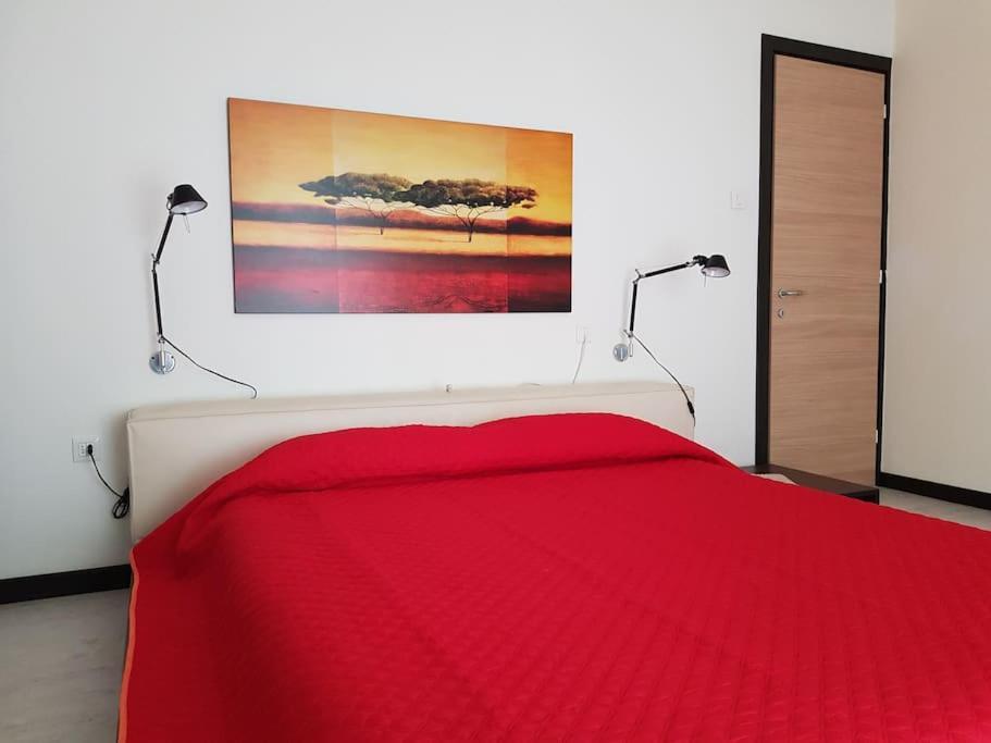 Casa Ellie - Casa Vacanze Con Giardino E Posto Auto Privati Grado Exterior foto